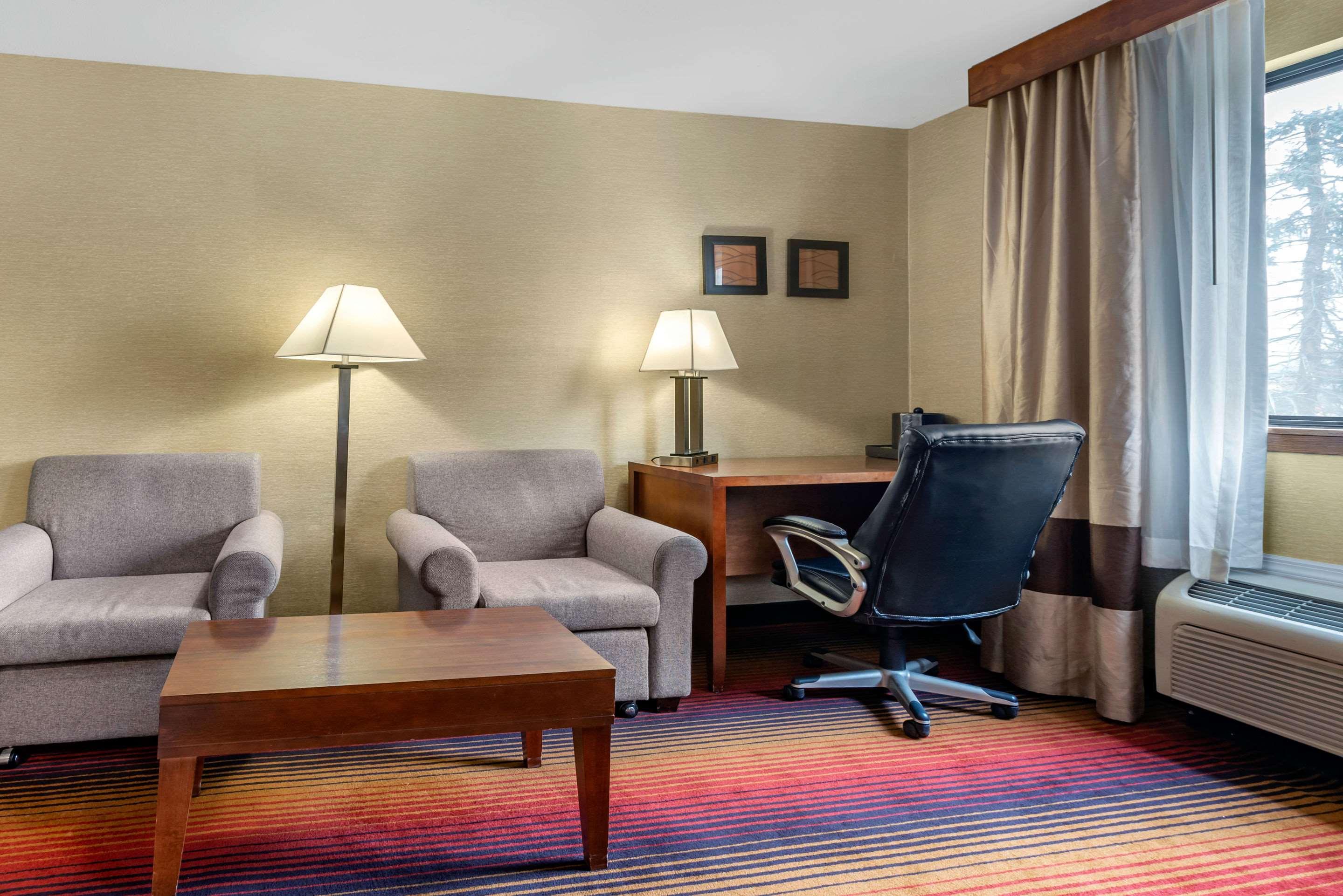 Red Roof Inn Fairfield Фэрфилд Экстерьер фото