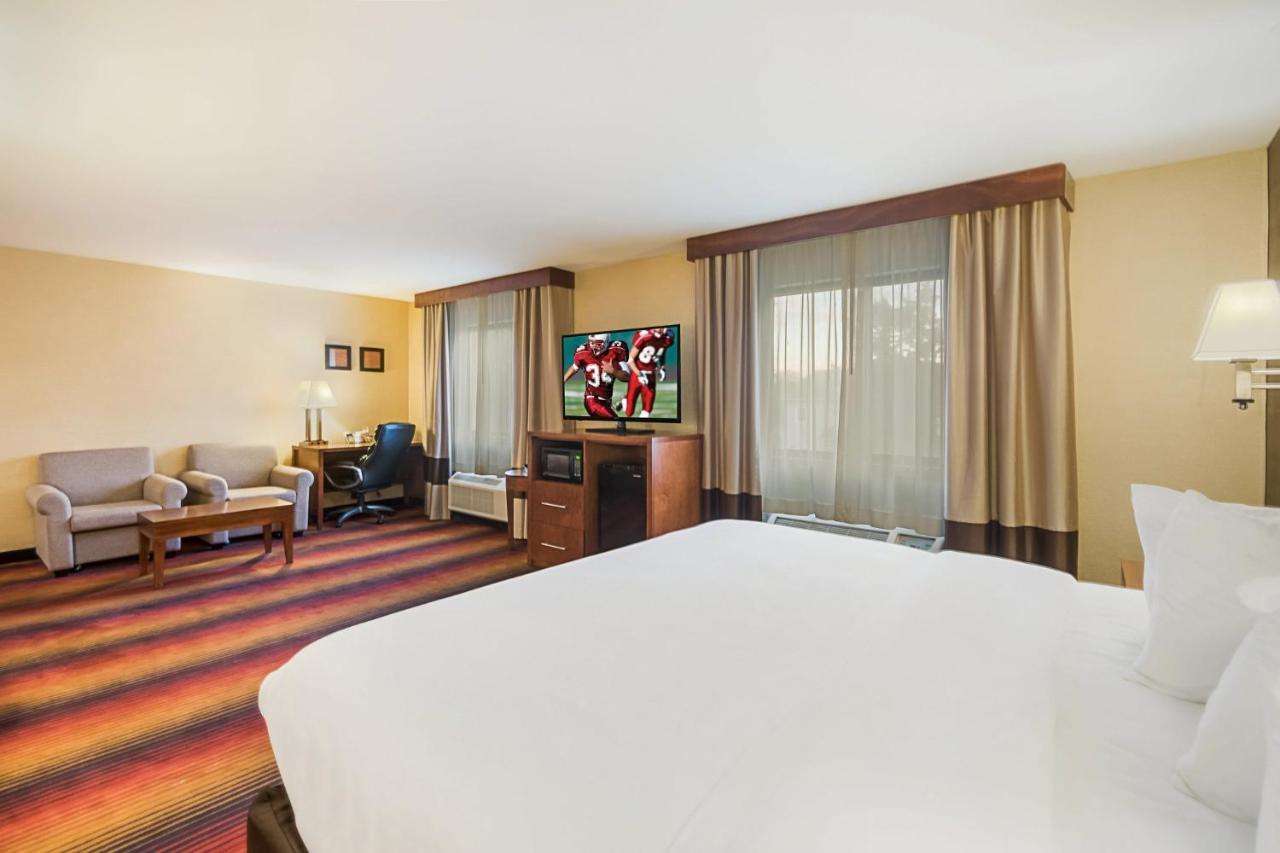 Red Roof Inn Fairfield Фэрфилд Экстерьер фото