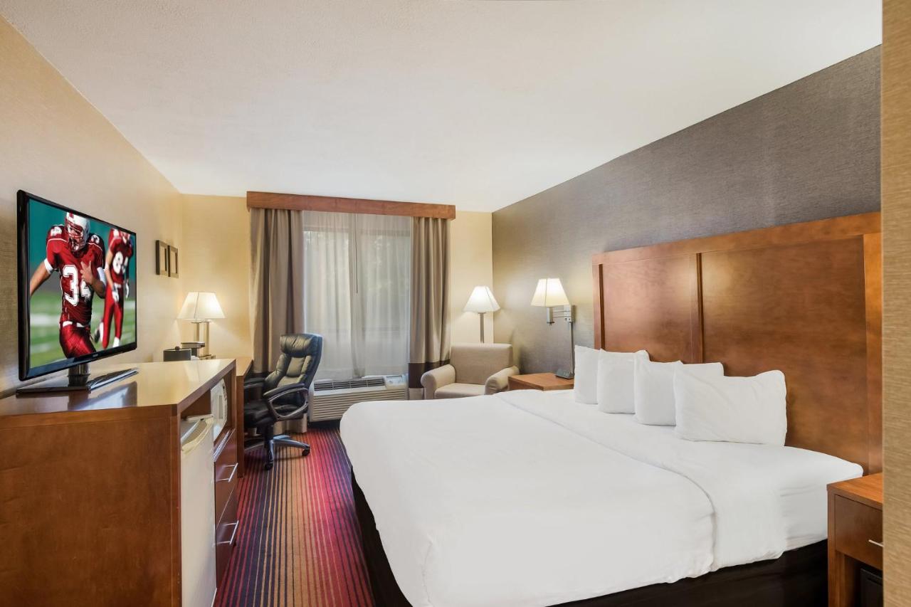 Red Roof Inn Fairfield Фэрфилд Экстерьер фото